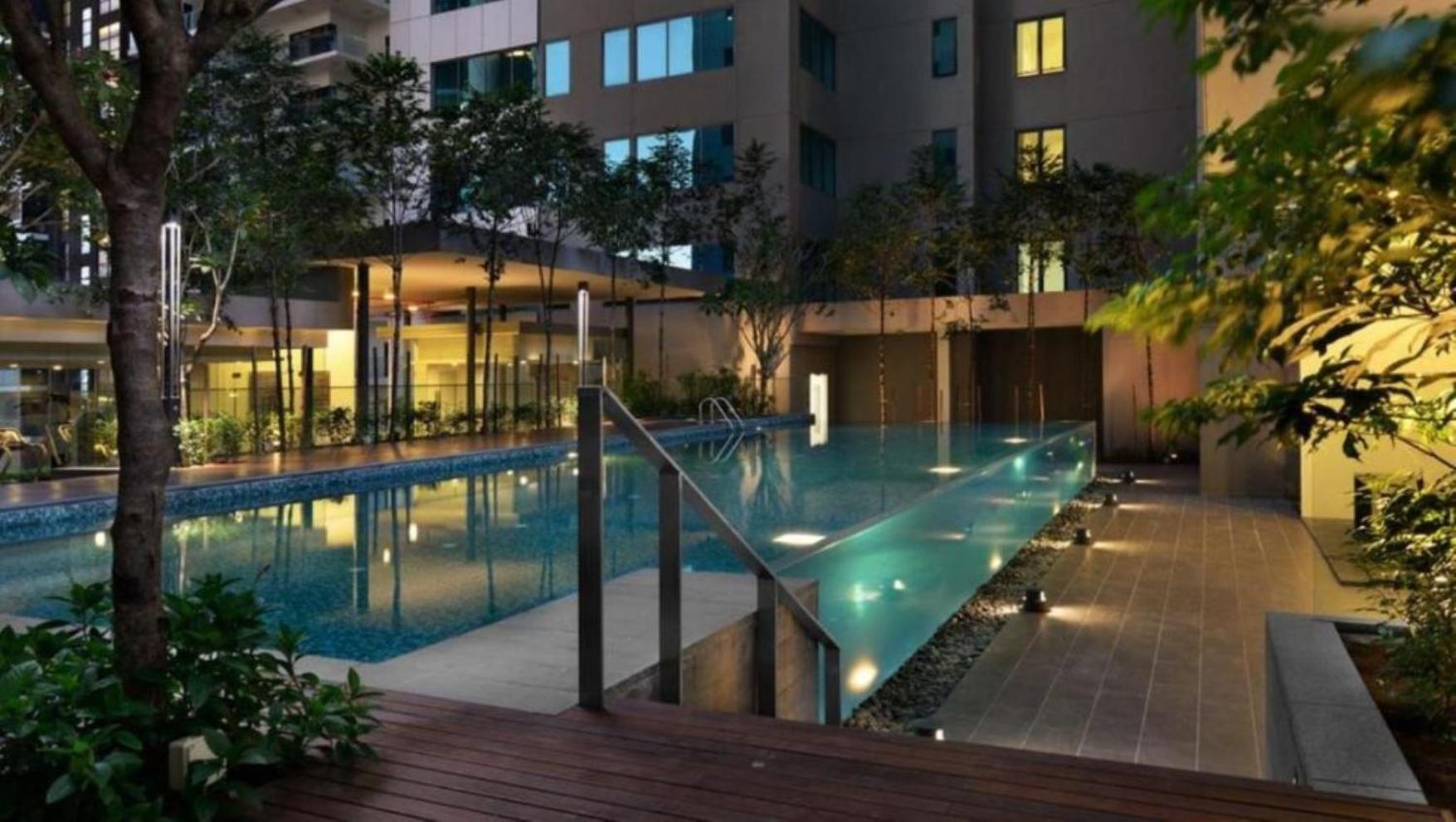 Mercu Summer Suites Klcc By Comfort Suites Куала-Лумпур Экстерьер фото