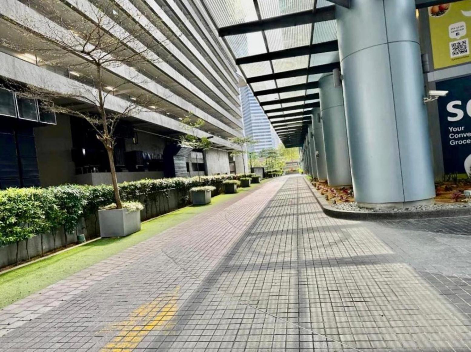 Mercu Summer Suites Klcc By Comfort Suites Куала-Лумпур Экстерьер фото